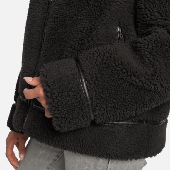 🎈FINAL MARKDOWN Bearpaw Ladies Moto Shearling Jacket Faux Leather Trim Lg NEW - Picture 3 of 5